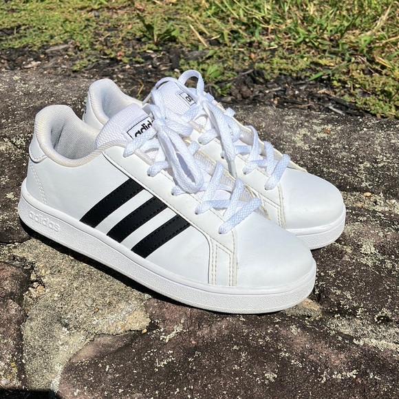 adidas Other - Adidas Grand Court Kids shoes Size 1